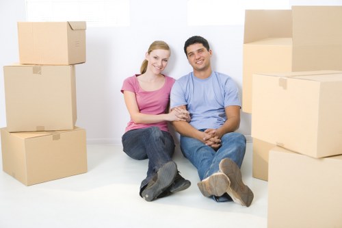 Secure local storage solution for furniture and household belongings in Raynerslane
